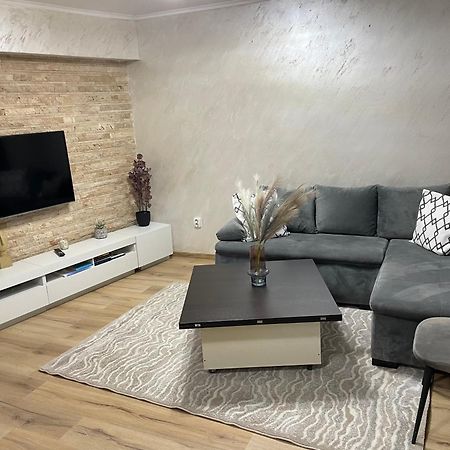Pretty Luxury Apartament'S Cluj-Napoca Exterior photo